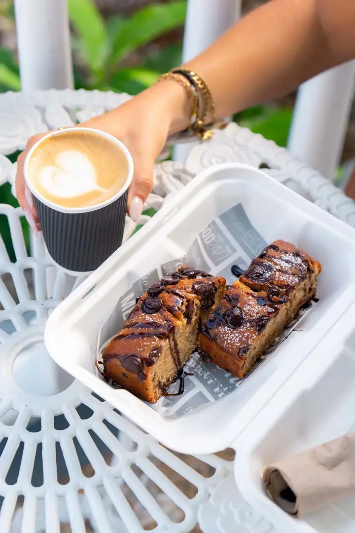 Pietermaai Coffee Walk - Audio Guided | PocketGuide Curacao